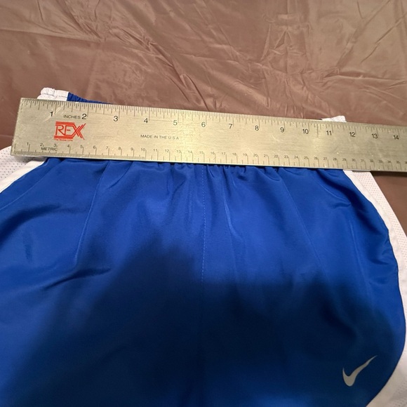 Women's Nike Dri Fit Tempo Running Short Royal Blue/White Size XS 3” Inseam - Picture 7 of 9
